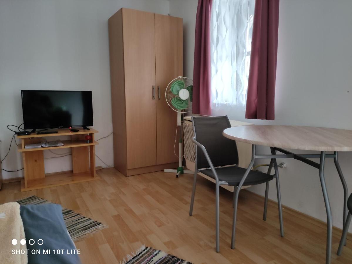 Kifog-Lak Vendégház Poroszló Exterior foto