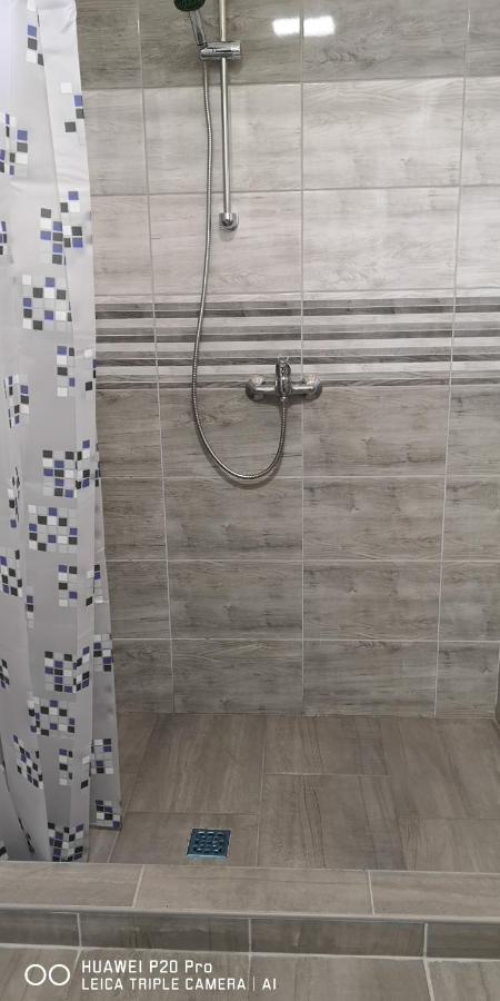 Kifog-Lak Vendégház Poroszló Exterior foto